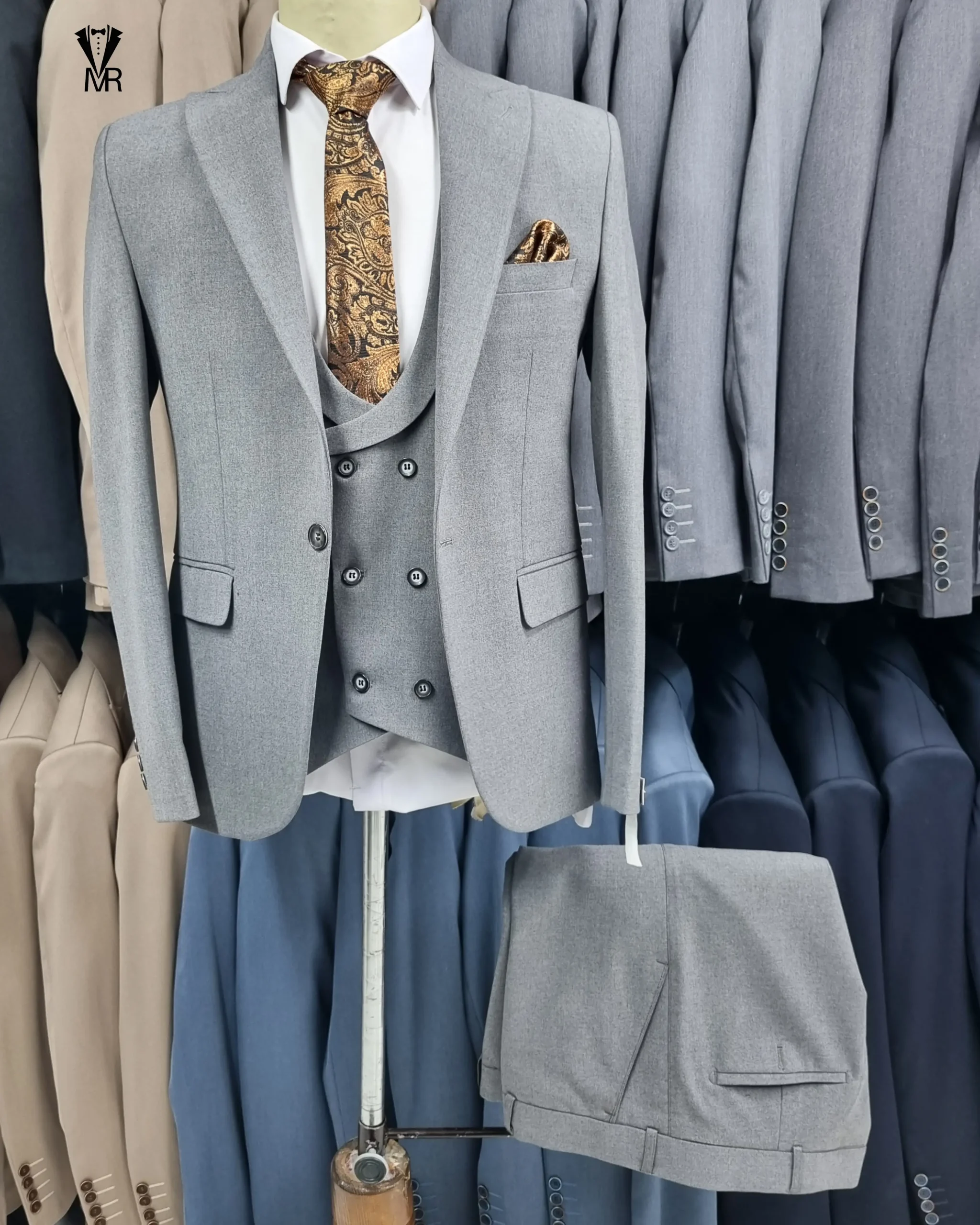 کت و شلوار بزایاق طوسی کت و شلوار بزایاق طوسی - تصویر 1